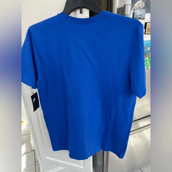 🍁 Nike NY Knicks Tee Shirt NWT.  Men’s Size-L 100% Cotton - Picture 2 of 10